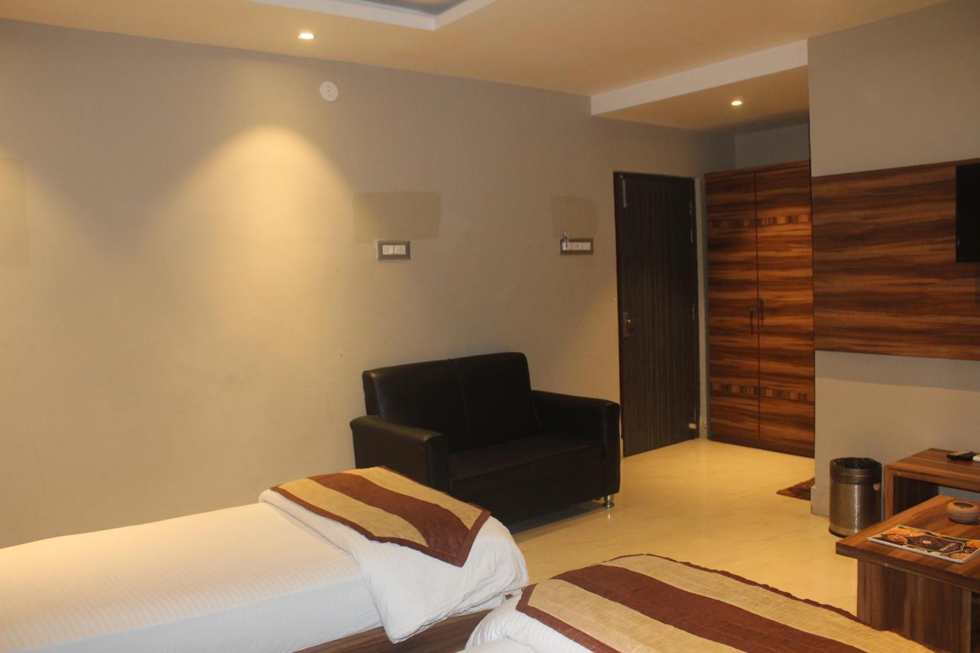 Hotel Oishi Plaza Mukutmanipur 外观 照片